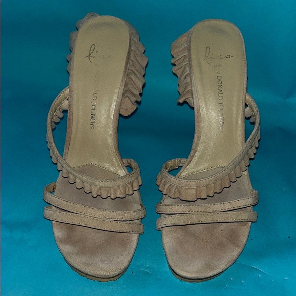 Donald J. Pliner Women's Tan Sandals